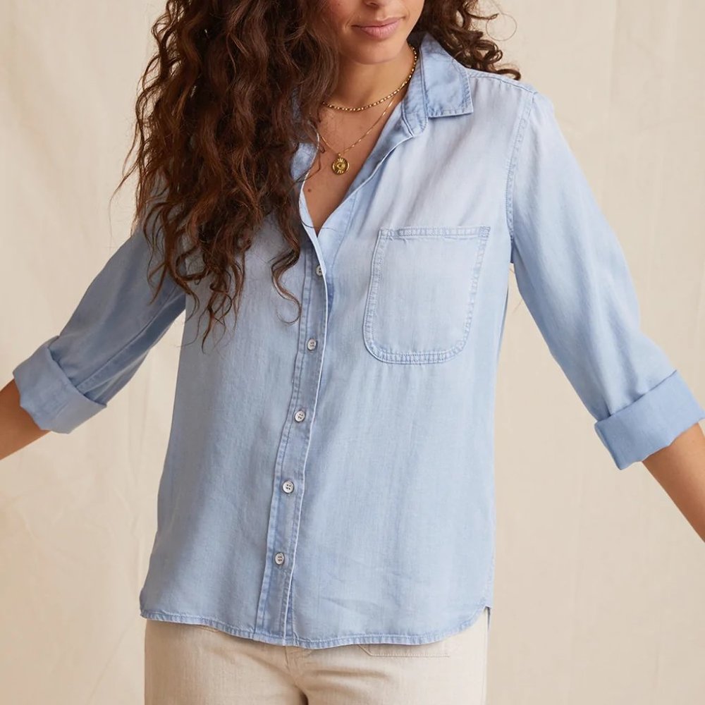 Bella Dahl Shirt Tail Hem Button down blouse - NWT!